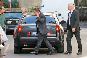 Sarkozy alega 