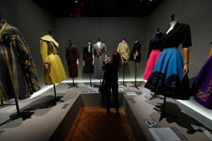 CONOS. En total, alrededor de una treintena de modistos estn representados, de los ms conocidos hasta los