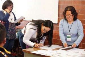 Maestros y aspirantes a serlo presentaron ayer el examen para incorporarse al servicio de educacin 