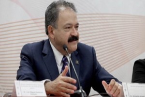 El secretario de Salud del DF, Armando Ahued descart que se registren casos de bola en la capital