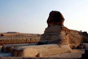 Con una antigedad de 4 mil 600 aos, la estatua de piedra caliza, mitad hombre mitad len, goz de 