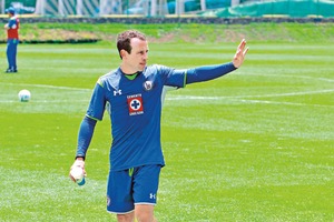 Gerardo Torrado no se f�a de las Chivas