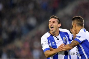 Herrera y Reyes, convocados para Champions Hctor Herrera anot el gol en la ida de la llave