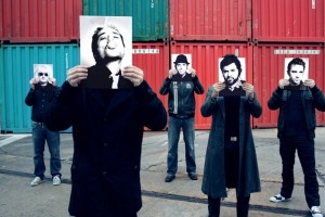 Pese a que no han charlado con alguna banda mexicana para ofrecerles una colaboraci�n sobre el escen