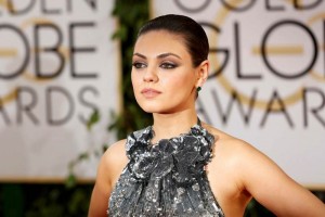 Kunis, de 33 a�os, espera un hijo de su pareja Asthon Kutcher