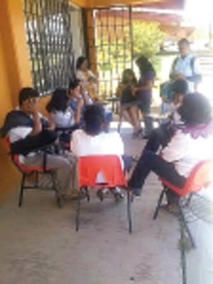 Liberan a maestros retenidos en Oaxaca