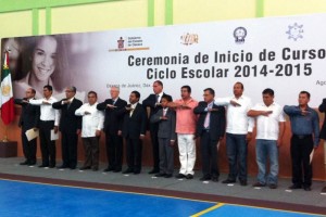 Gabino Cu y Seccin 22 inauguran ciclo escolar Cu seal que este ciclo escolar es crucial por la reforma educativa a nivel nacional, por lo que p
