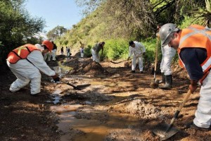 Sonora activa plan 'Salvemos al ro' Padrs Elas dio el banderazo de inicio a las acciones contempladas en la estrategia en el ro Bacan