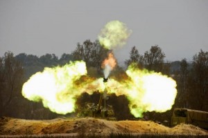 Ocho cohetes y bombas de mortero fueron disparados desde Gaza hacia Israel tras el comienzo del cese