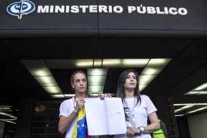 Suspenden en Venezuela audiencia de Leopoldo Lpez Manifest que la oposicin espera justicia y liberacin de estudiantes presos por las protestas del