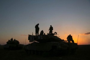 Este sbado las tropas israeles iniciaron una movilizacin hacia la frontera, lo que pareca el fin
