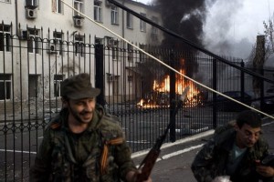 Rebeldes prorrusos entraron a la ciudad de Novoazovsk 