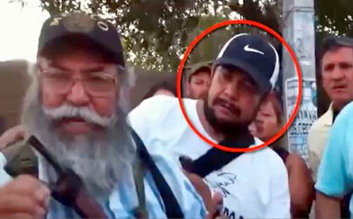 Video pone en aprietos a Pap Pitufo Ayer difundieron un video en Youtube donde se ve a 'Pap Pitufo' junto a Nicols Sierra Santana, 'E