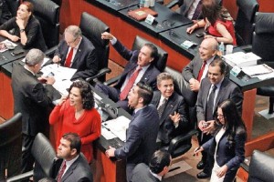 Con la aprobacin en lo general de los tres dictmenes a los que los diputados hicieron cambios, las