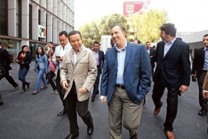 El presidente del PRI, Csar Camacho Quiroz, y el canciller Jos Antonio Meade, a su llegada a la se