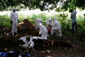 PGR fija reglas para reconocer restos en fosas PGR fija reglas para reconocer restos en fosas