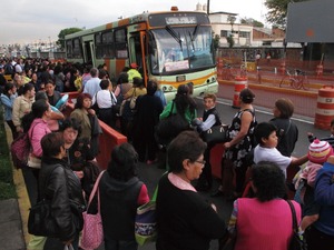 Otra falla colapsa Metro en menos de tres d�as