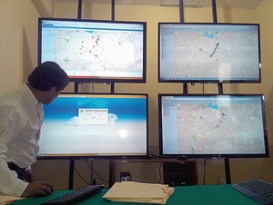 Equipan unidades de transporte contra robos