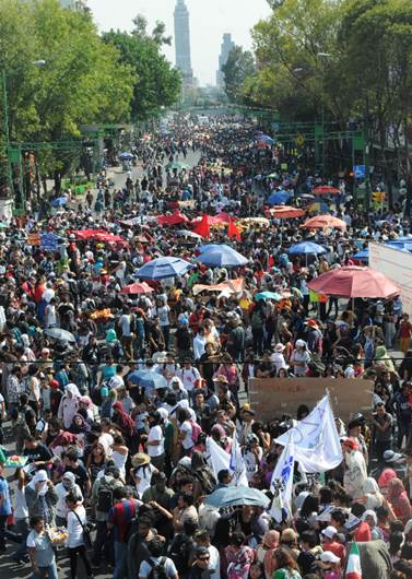 Coment� que el trayecto de la marcha iniciar� en la Plaza de las Tres Culturas, avanzar� por Eje Cen
