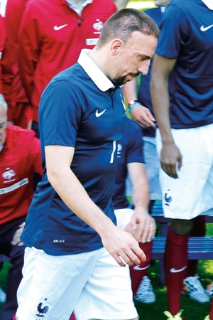 Rib�ry no cede en su negativa al equipo galo