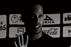 El delantero brasile�o es la �ltima v�ctima del racismo