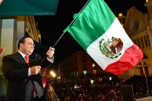 Javier Duarte durante la ceremonia del Grito en Veracruz