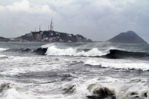 Proteccin Civil inform que la costa de Jalisco contina en alerta anaranjada, lo que implica tener