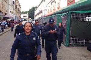 Polic�as de Oaxaca cumplen este jueves 12 d�as de paro de actividades 