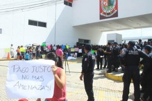 El funcionario se comprometi� a que este jueves el gobernador de Oaxaca, Gabino Cu�, se re�na con la