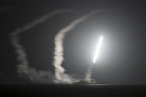 Anoche, Estados Unidos comenz a bombardear objetivos del EI en Siria