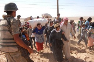 Turqua abri la frontera para permitir la entrada de los refugiados kurdos sirios