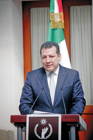 Ven en CNDH dilaci�n y gasto millonario