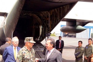 El senador Emilio Gamboa en compa��a del titular de la Secretar�a de la Defensa Nacional, Salvador C