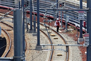 GDF negocia con CAF ajustes a los trenes