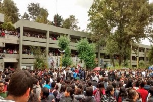 Estudiantes de FES Acatlan aprobaron otro paro de 48 horas en apoyo a normalistas de Ayotzinapan