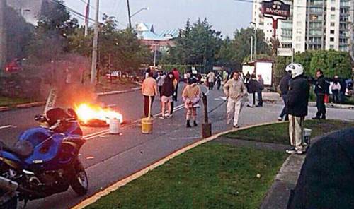Tras desalojo, bloquean por 11 horas Bosques de Reforma