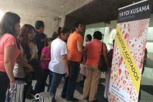 Yayoi Kusama agota boletos en el Tamayo El xito de esta retrospectiva se observa con las decenas de personas, la mayora jvenes, que acude