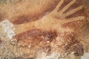 La dataci�n similar de las pinturas en dos ubicaciones separadas por 13 mil kil�metros de distancia 