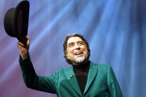 REGRESO. Tras cinco aos sin actuar en solitario, Sabina volver a los escenarios para celebrar el 15 anivers