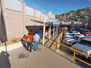 En alerta por �bola, entidades en la frontera