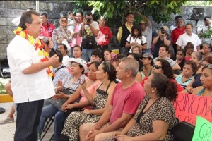 Durante la inauguracin del sistema de bombeo de agua pluvial en Rinconada del Mar, en Acapulco, el 