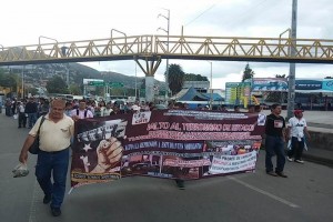 Seccin 22 se uni a la marcha nacional en apoyo a normalistas de Ayotzinapa