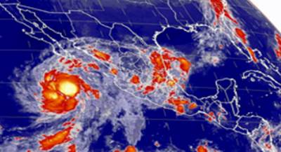 El hurac�n se ubica aproximadamente a 455 kil�metros al sur-suroeste de Cabo San Lucas, BCS, y a 140