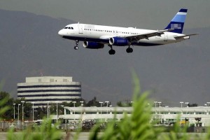 Los CDC instruyeron a contactar slo a los pasajeros del vuelo 1143 para poder monitorearlos