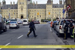 Autoridades pidieron a los civiles que se encuentran en la zona del centro de Ottawa que permanezcan