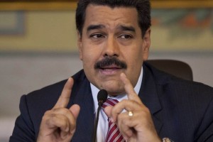 Paramilitares colombianos mataron a diputado, acusa Maduro