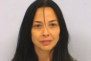 Dara Marie Llorens, de 44 a�os, era buscada por el secuestro de su hija, ocurrido en abril de 2002, 