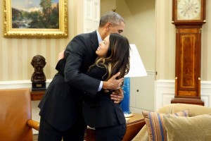 Apenas se libr del bola y Nina Pham ya se reuni con el presidente Obama