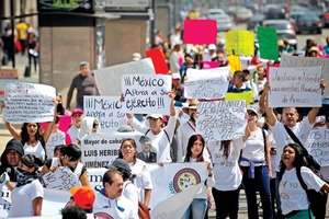 Exigen en marcha respeto a DH de militares
