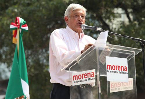 Andrs Manuel Lpez Obrador, ignor las crticas del PRI 